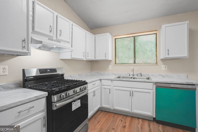 4975 Galbraith Circle, Stone Mountain, GA 30088