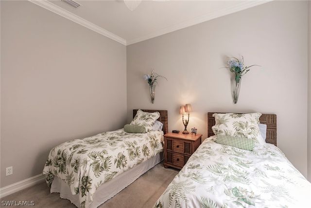 6105 Dogleg DR, Naples, FL 34113