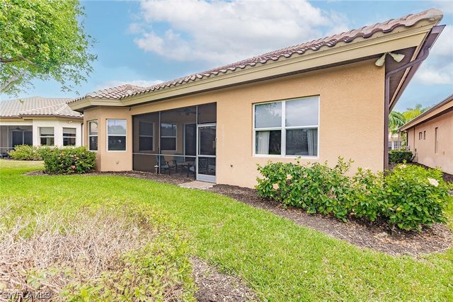 6105 Dogleg DR, Naples, FL 34113