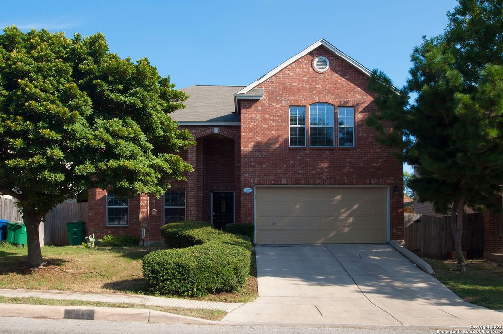 10106 CEDARCLIFF, San Antonio, TX 78245