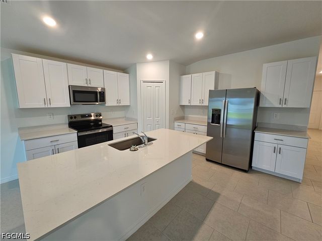 17316 Cantu CT, North Fort Myers, FL 33917