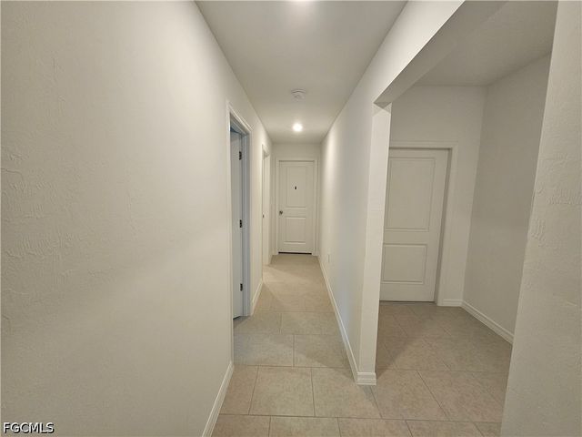 17316 Cantu CT, North Fort Myers, FL 33917
