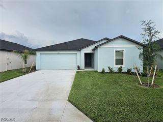 17316 Cantu CT, North Fort Myers, FL 33917