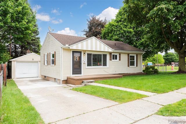 449 Burton Court, Ypsilanti, MI 48197