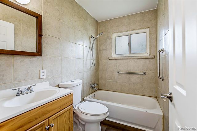 449 Burton Court, Ypsilanti, MI 48197