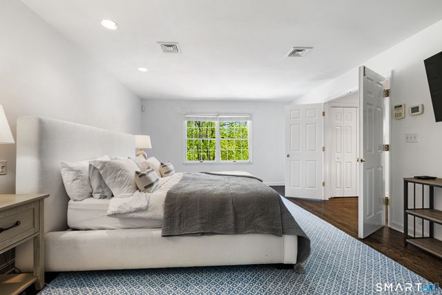 12 Ricki Beth Lane, Greenwich, CT 06870