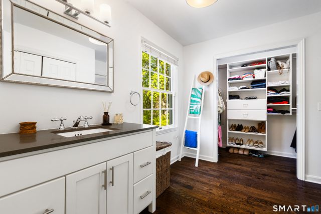 12 Ricki Beth Lane, Greenwich, CT 06870