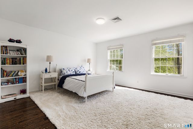 12 Ricki Beth Lane, Greenwich, CT 06870