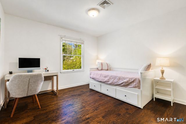 12 Ricki Beth Lane, Greenwich, CT 06870