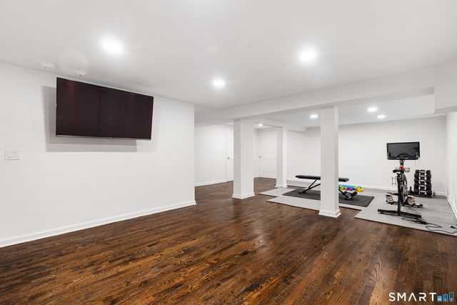 12 Ricki Beth Lane, Greenwich, CT 06870