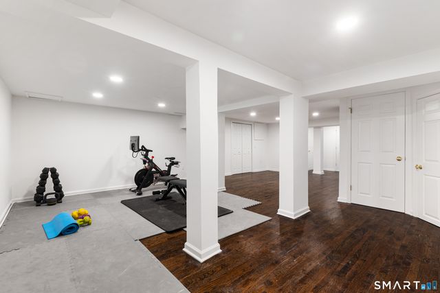 12 Ricki Beth Lane, Greenwich, CT 06870