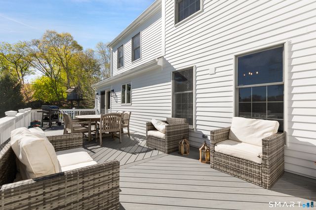 12 Ricki Beth Lane, Greenwich, CT 06870