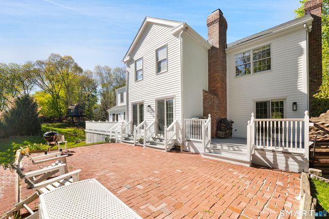 12 Ricki Beth Lane, Greenwich, CT 06870