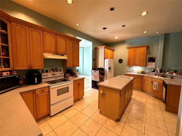 31243 BEAR POND DRIVE, Sorrento, FL 32776