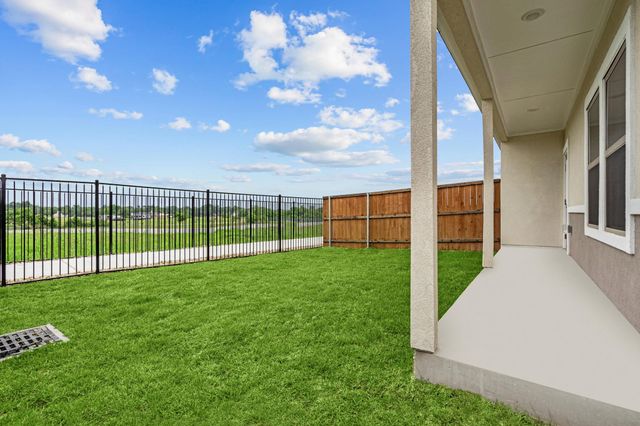 865 Limmer LOOP 403, Hutto, TX 78634