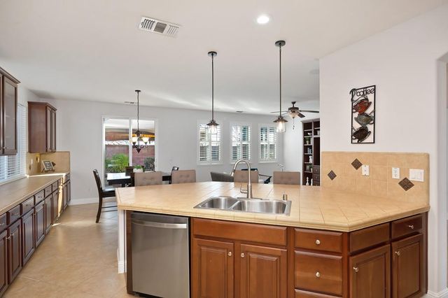 12088 Runswick Ct, Rancho Cordova, CA 95742