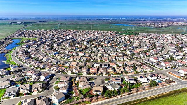 12088 Runswick Ct, Rancho Cordova, CA 95742