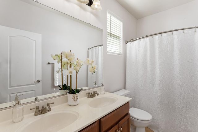 12088 Runswick Ct, Rancho Cordova, CA 95742