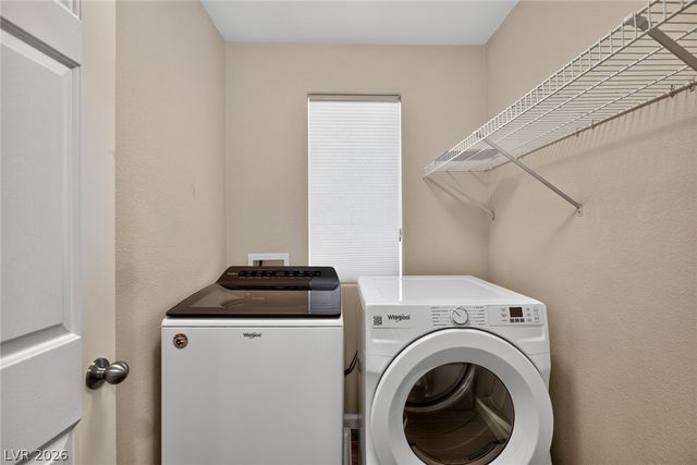 10566 Corte Sierra Street, Las Vegas, NV 89183