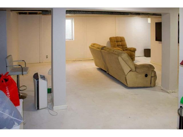 1112 Marsh Street, Mankato, MN 56001