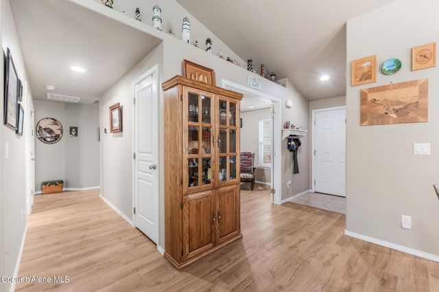 6255 W Harmony ST, Rathdrum, ID 83858