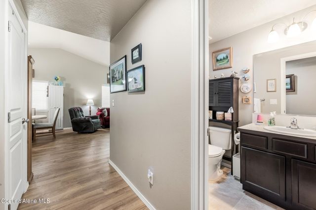6255 W Harmony ST, Rathdrum, ID 83858