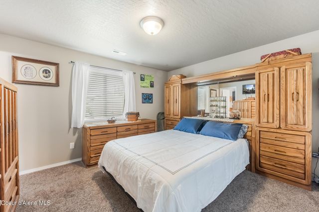 6255 W Harmony ST, Rathdrum, ID 83858