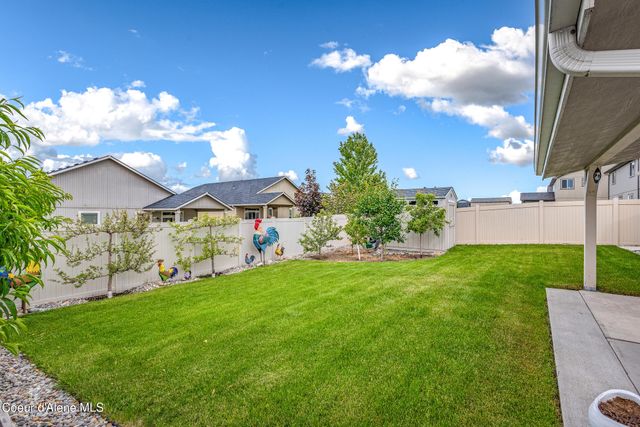 6255 W Harmony ST, Rathdrum, ID 83858