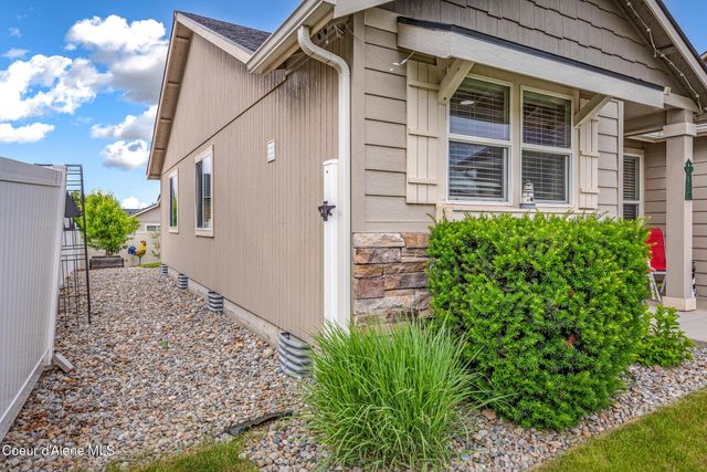 6255 W Harmony ST, Rathdrum, ID 83858