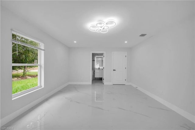 174 Blakely AVE S, Lehigh Acres, FL 33974