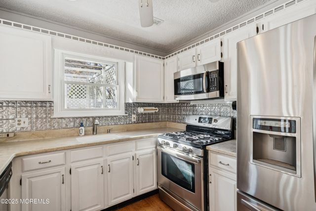 107 Spruce Circle N, Barnegat, NJ 08005