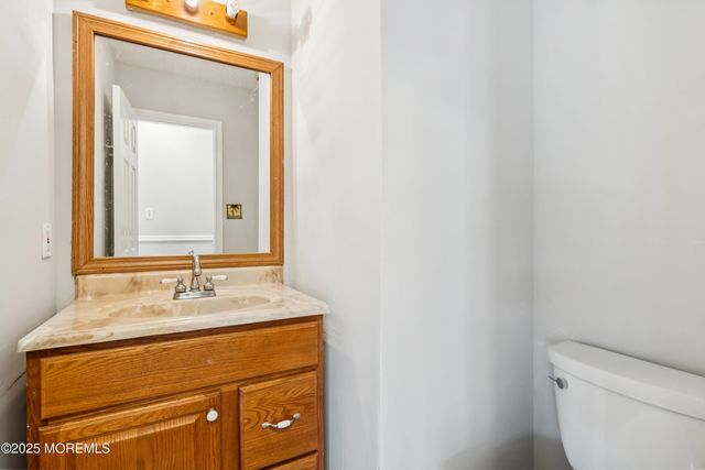 107 Spruce Circle N, Barnegat, NJ 08005