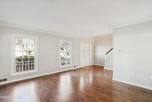 107 Spruce Circle N, Barnegat, NJ 08005