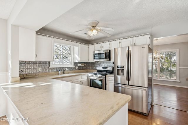 107 Spruce Circle N, Barnegat, NJ 08005