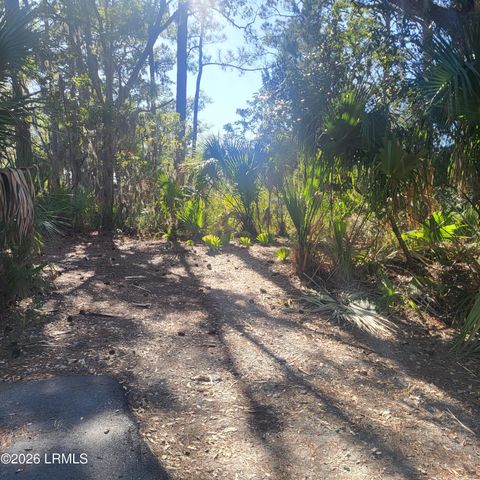 26 Lakeview Lane, St. Helena Island, SC 29920