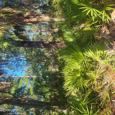 26 Lakeview Lane, St. Helena Island, SC 29920