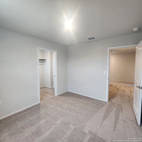 12911 Lorena Ochoa, San Antonio, TX 78221