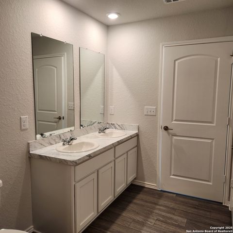 12911 Lorena Ochoa, San Antonio, TX 78221