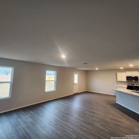 12911 Lorena Ochoa, San Antonio, TX 78221