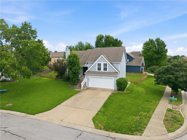 16412 W 157th Terrace, Olathe, KS 66062
