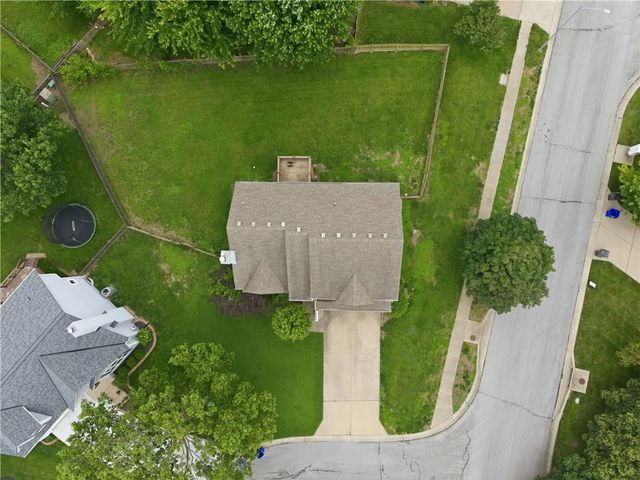 16412 W 157th Terrace, Olathe, KS 66062