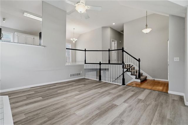 16412 W 157th Terrace, Olathe, KS 66062