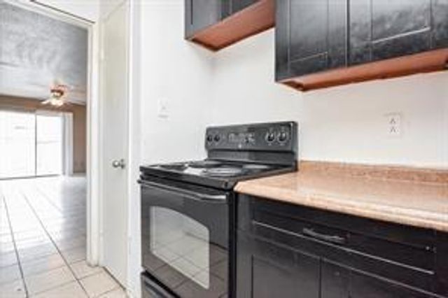 8405 Wilcrest Drive 2700, Houston, TX 77072