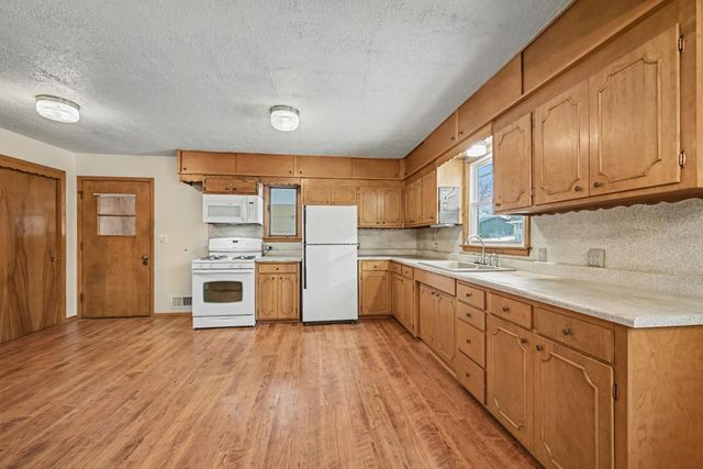 5905 Independence Avenue N, New Hope, MN 55428