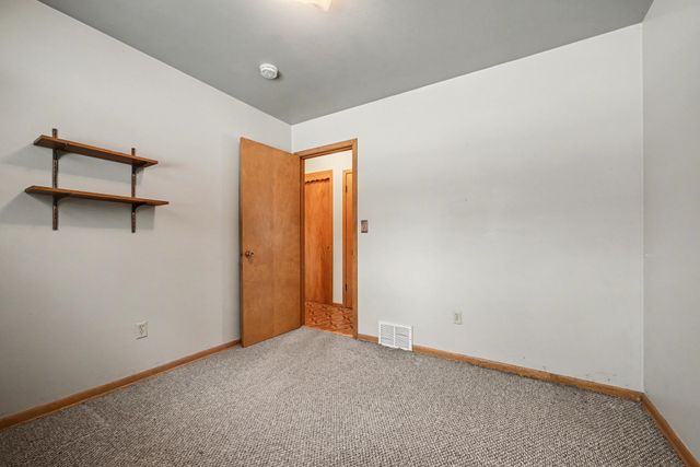 5905 Independence Avenue N, New Hope, MN 55428