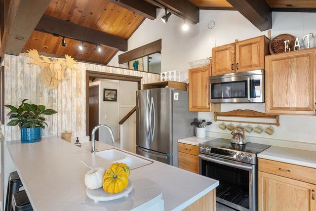 5659 Rhodesia Road, Carnelian Bay, CA 96140