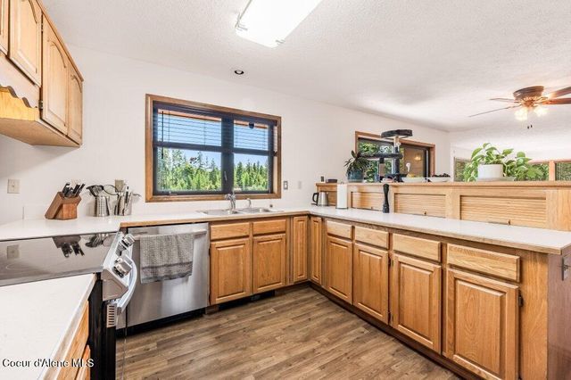 634 Skyhawk Dr, Spirit Lake, ID 83869