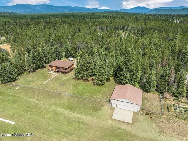 634 Skyhawk Dr, Spirit Lake, ID 83869