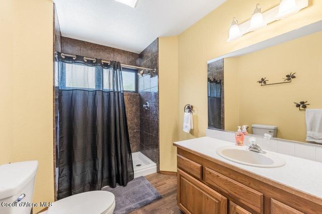 634 Skyhawk Dr, Spirit Lake, ID 83869