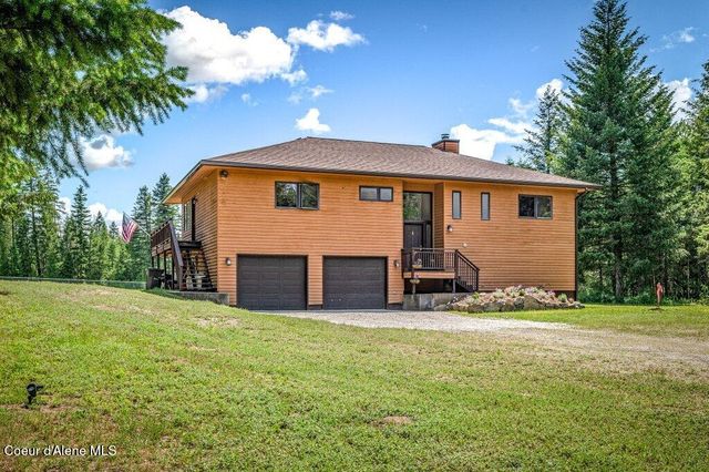 634 Skyhawk Dr, Spirit Lake, ID 83869